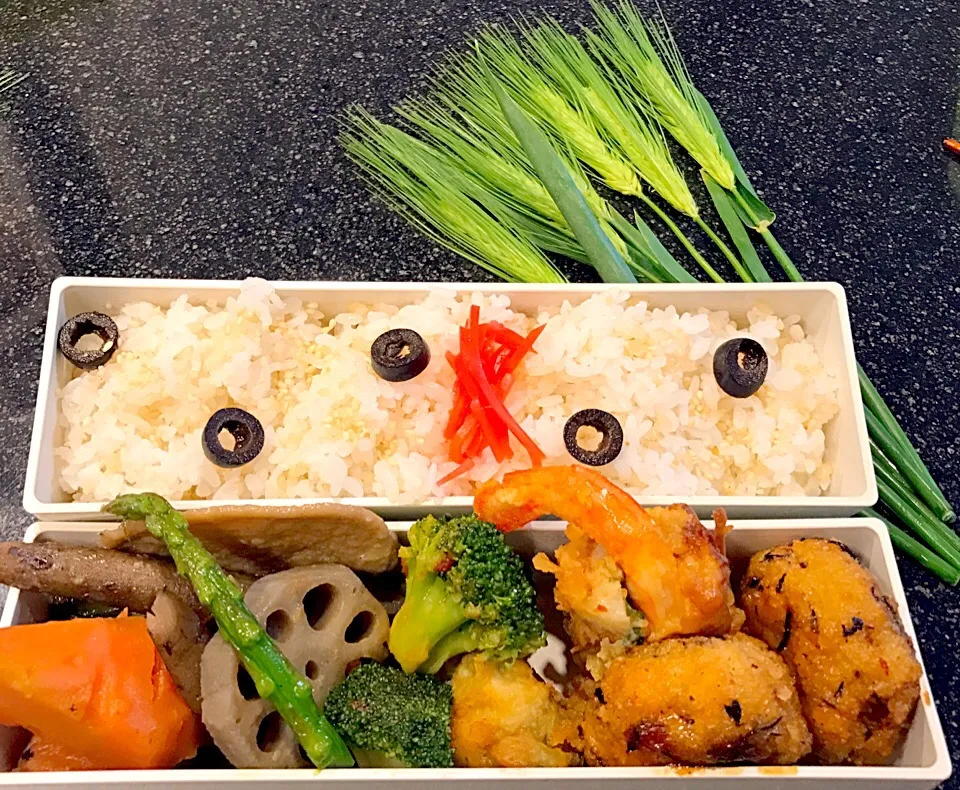 Snapdishの料理写真:息子のお弁当🍱|シュトママさん