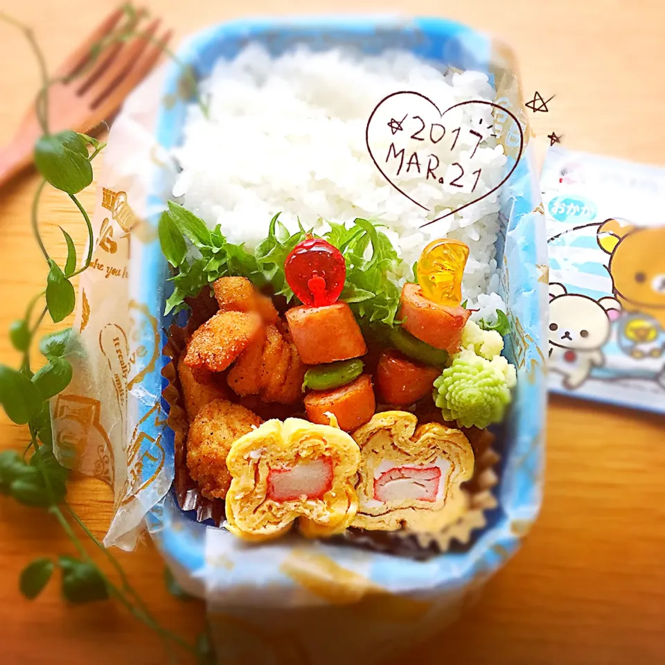 Snapdishの料理写真:#今日のお弁当#息子弁当#幼稚園弁当
ふりかけかけたいから#普通弁当 でリクエストされました😂|さえちゃんさん