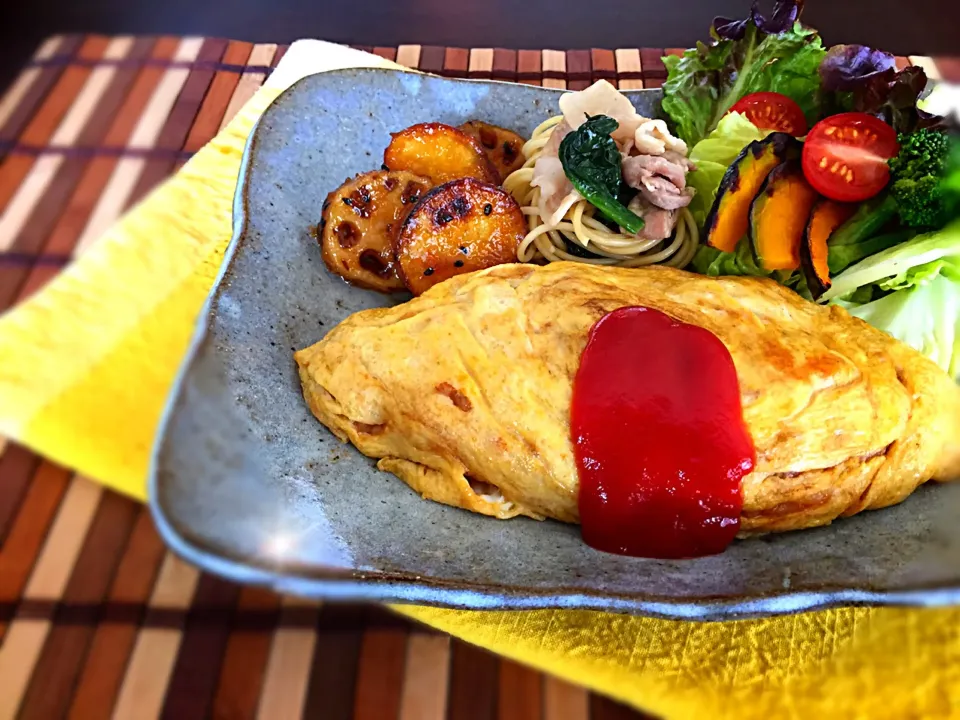 Snapdishの料理写真:オムライスlunch🍴|ティパニさん