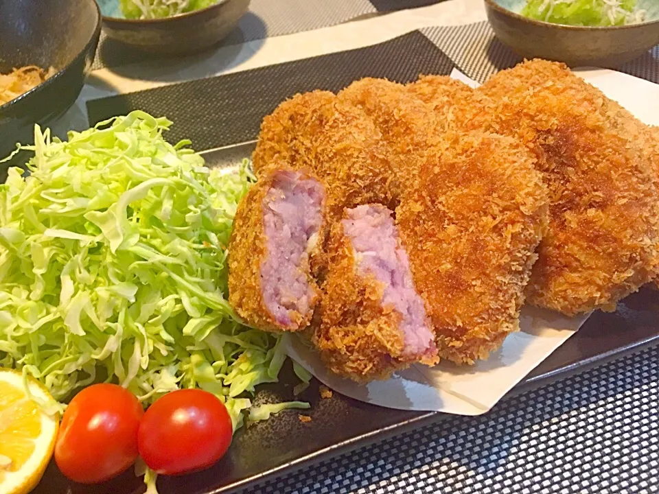 こずえ⑅◡̈*さんの料理 揚げたてコロッケ|kiyoさん