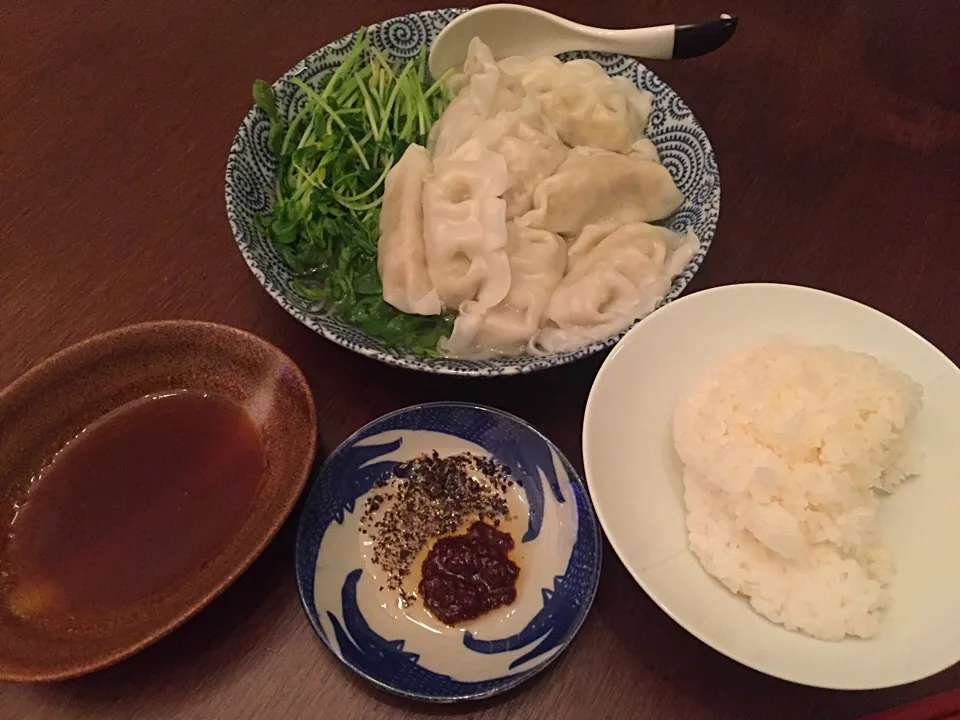 水餃子と豆苗|ラーメンの小池さん