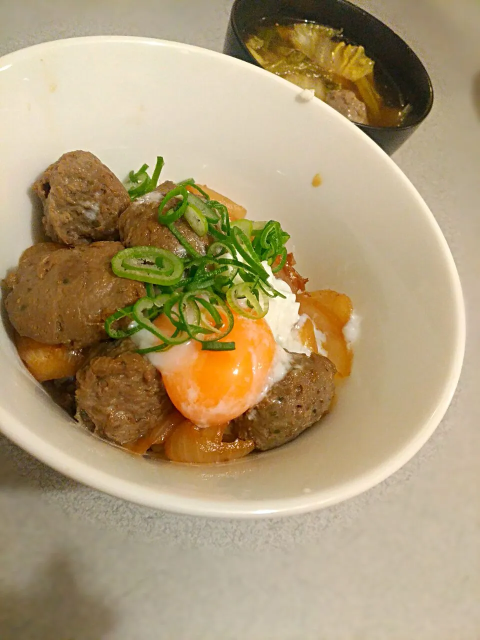 鰯の甘辛丼 温玉のせ＆鰯つみれ汁|maiさん