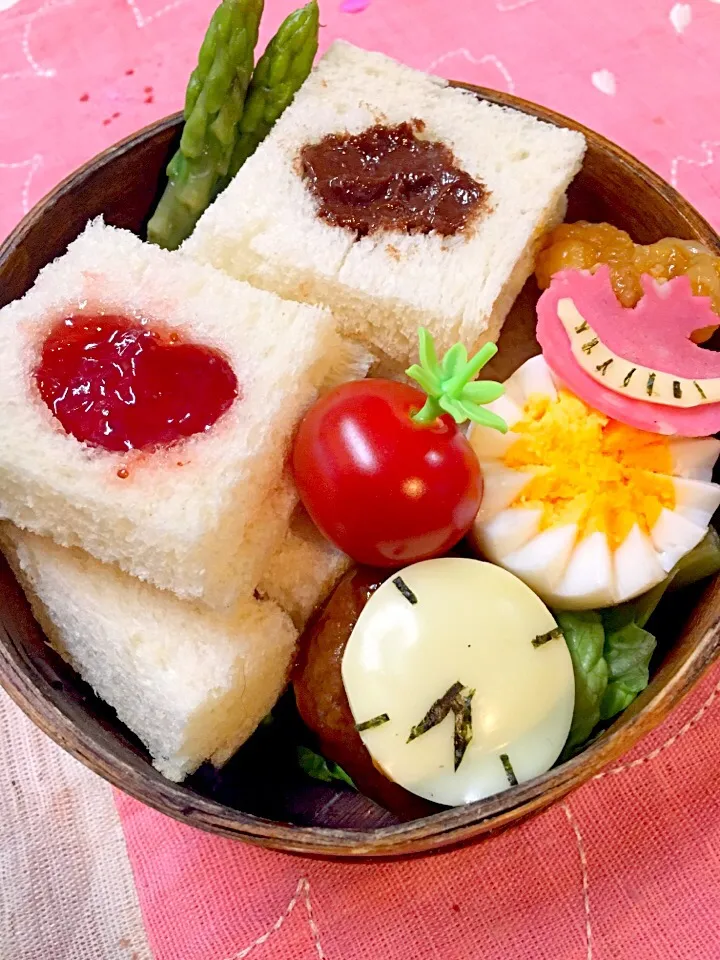 #不思議の国のアリスのお弁当✨|Yuki Kawasumiさん