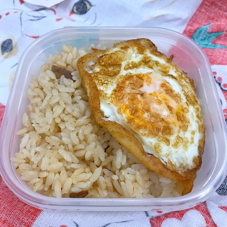 鶏飯と目玉焼き弁当(◍•ڡ•◍)❤|いつみさん