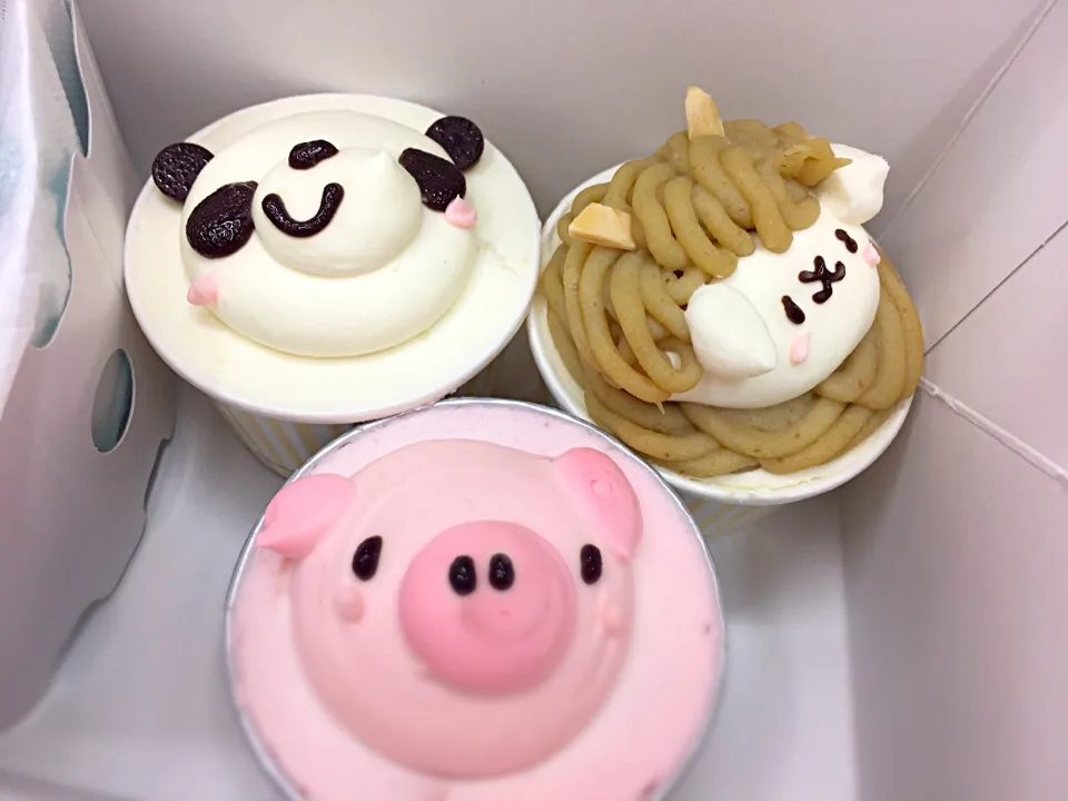 バレンタインにかわいいカップケーキあげたよ！|りこさん