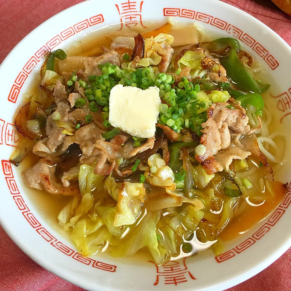 Snapdishの料理写真:野菜いっぱいラーメン|もこうさぎさん