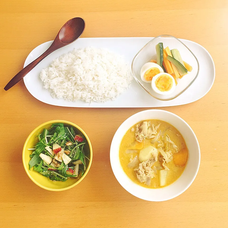 Snapdishの料理写真:Yellow Curry🐘🍛💛|leeさん