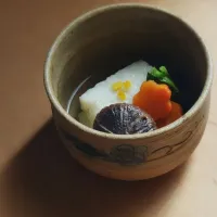 Snapdishの料理写真:大根餅を根昆布だしの餡かけで