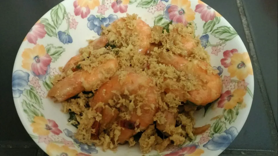 Butter prawns with egg floss|elinaelleさん