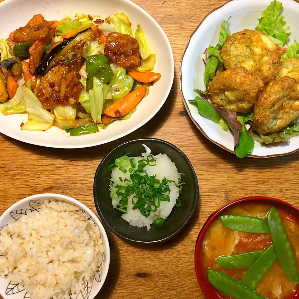 vegan グルテンフリー シュガーフリー
野菜の醤油麹炒め
がんもどき
絹さやとトマトの味噌汁|makiko_aさん