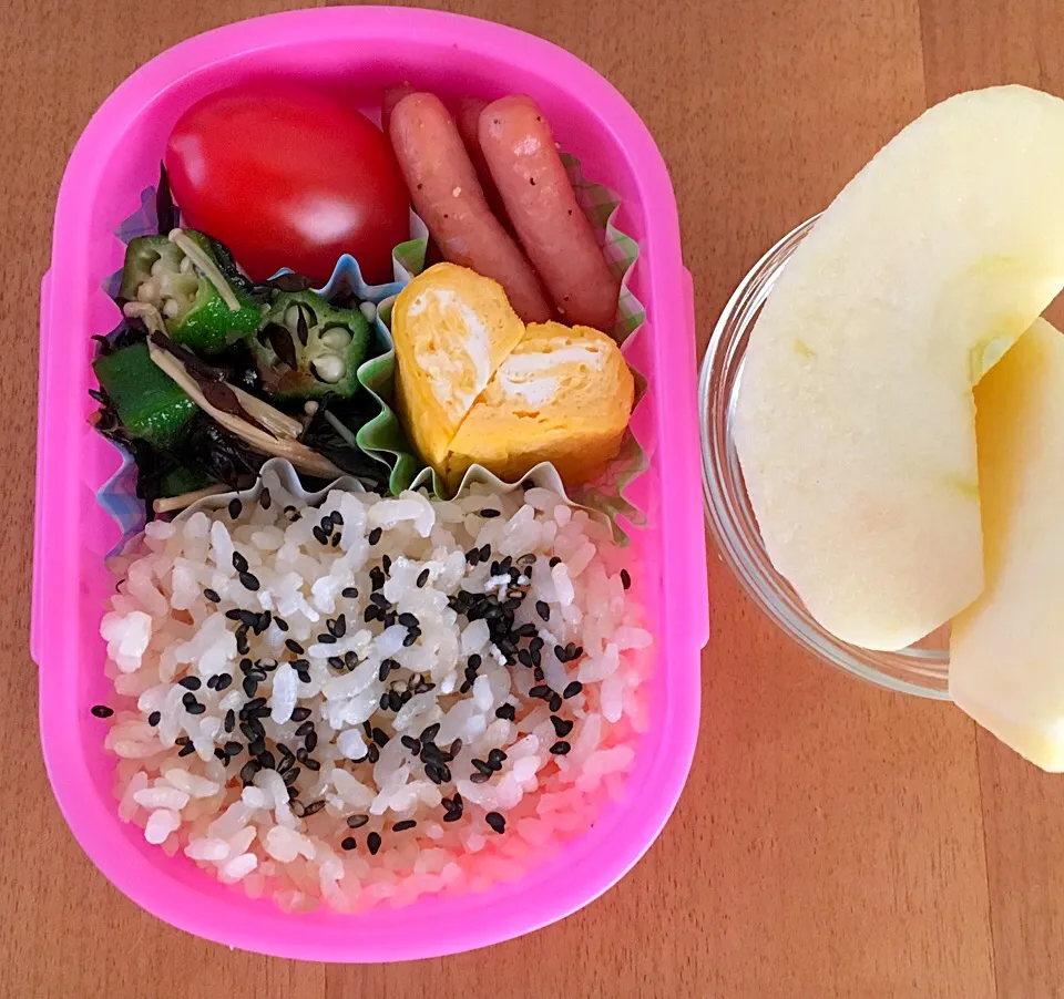 今日のお弁当#ミニ弁当#ポークビッツ#タマゴ焼#おくらとひじきのなめたけ和え#アイコトマト|ぴのさん