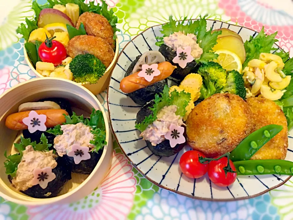 学童弁当＆置きランチ5日目🌸
初めて作ったぱっかんおにぎり✨|なかじー。さん