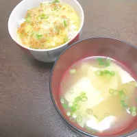 Snapdishの料理写真:湯葉の味噌汁|YoriKoさん