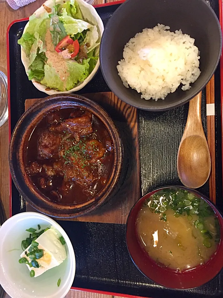 和牛の牛すじ、赤ワイン煮込み|ポロンさん