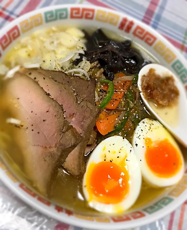 塩ラーメン
#塩ラーメン
#おうちラーメン
#半熟卵
#塩梅難しい|tun223さん