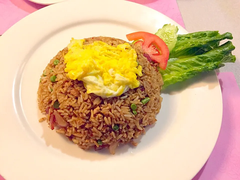 Fried rice with shrimp paste & stewed pork belly|Sky Blueさん