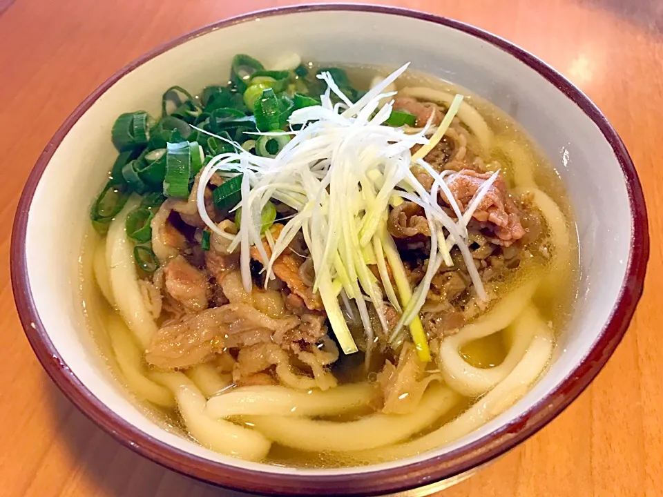 Snapdishの料理写真:震える肉うどん‼️|秀苑 天さん