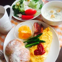 今日のブランチ☆
オムレツ
クリームシチュー
全粒粉パン|でんぼ☆さん