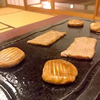 高千穂牛の溶岩焼き|奥本さん