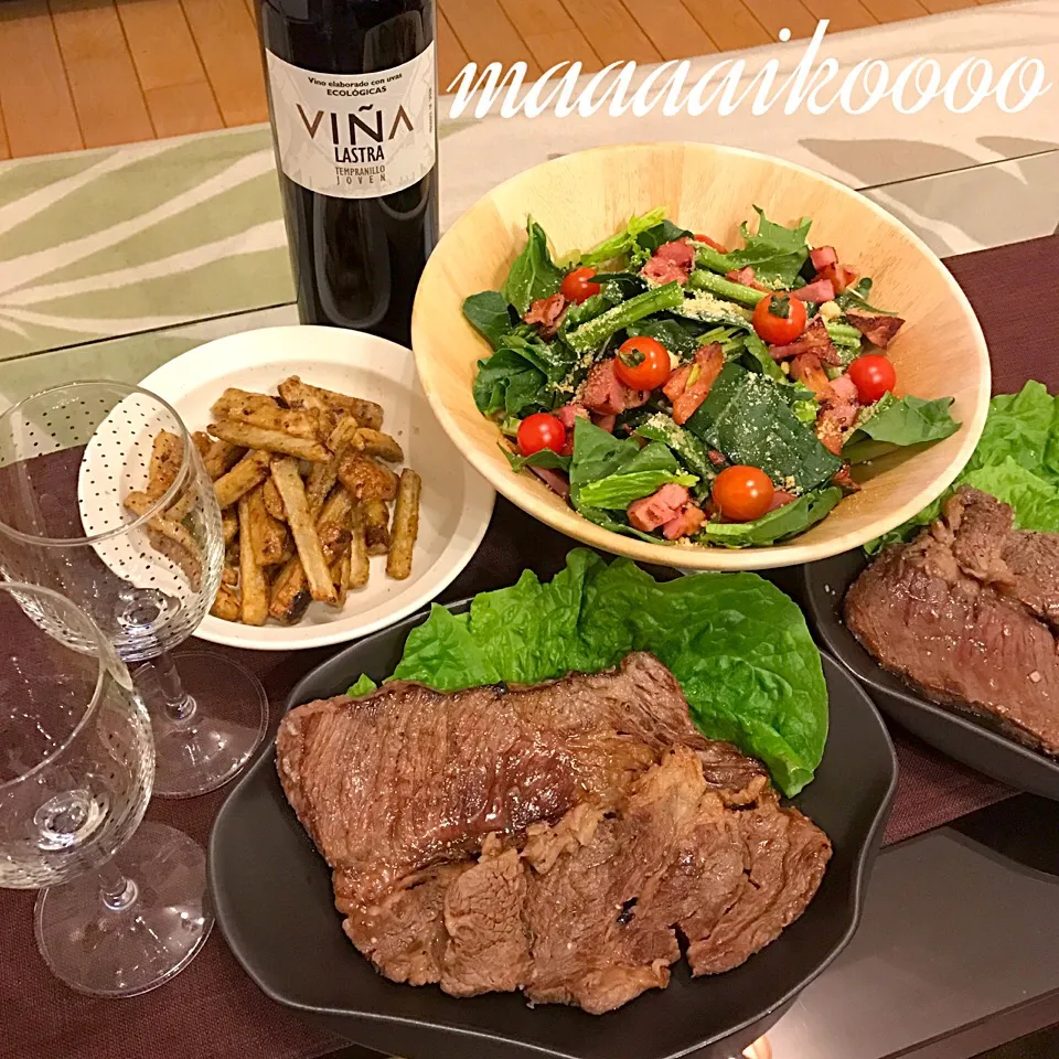 お肉。な晩ご飯🍷😋✨|マイコさん