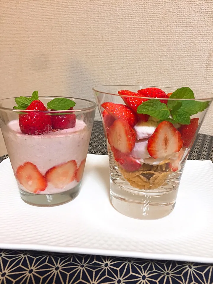 イチゴ🍓ムースとイチゴ🍓パフェ|まやさん