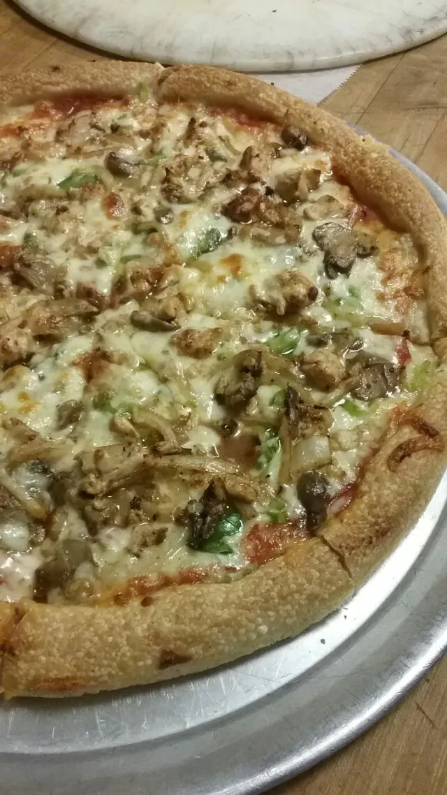 chicken bomb pizza|Polly Gelfusoさん