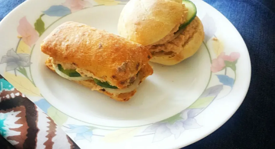 selfmade Mini Tuna sansdwiches 😄|Najeskaさん