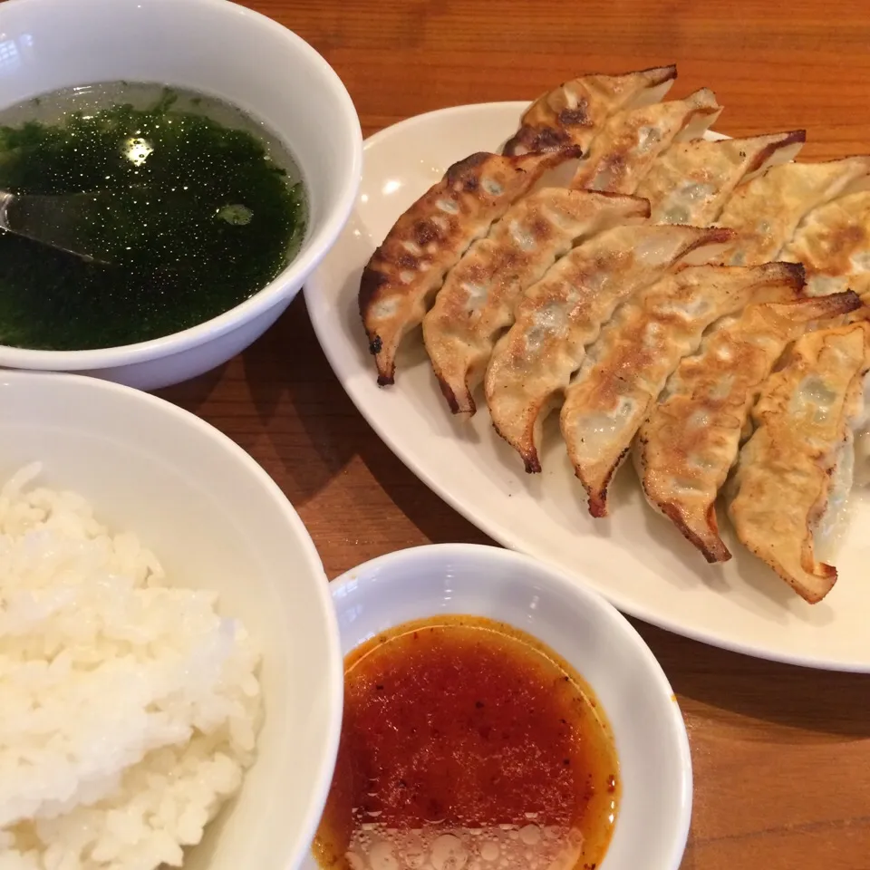 餃子が食いたくて来たものの、ランチは平日しかやってないんだと。|SasaMasa213さん