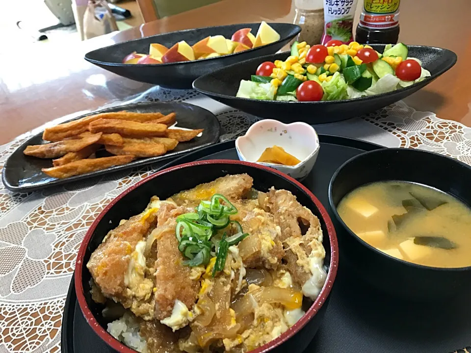 カツ丼定食❤干し芋揚げてみました😊(笑)美味🎵|makoさん