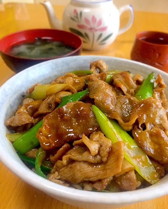 豚丼 和風カレー味🍛🐽|ガク魁‼︎男飯さん