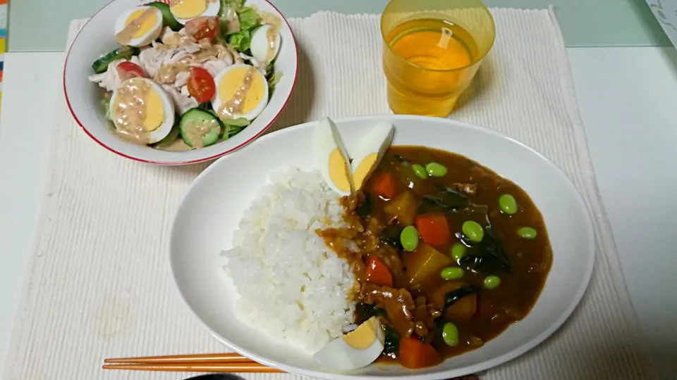 ほうれん草カレーとささみとゆで卵のサラダ|mky710801さん