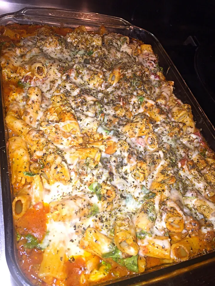 Snapdishの料理写真:Baked Rigatoni with fresh spinach in Vodka sauce.|Tawanjaさん