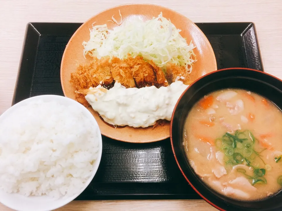 @大阪/期間限定〜タルタルチキンカツ定食|THE SUNSEAさん