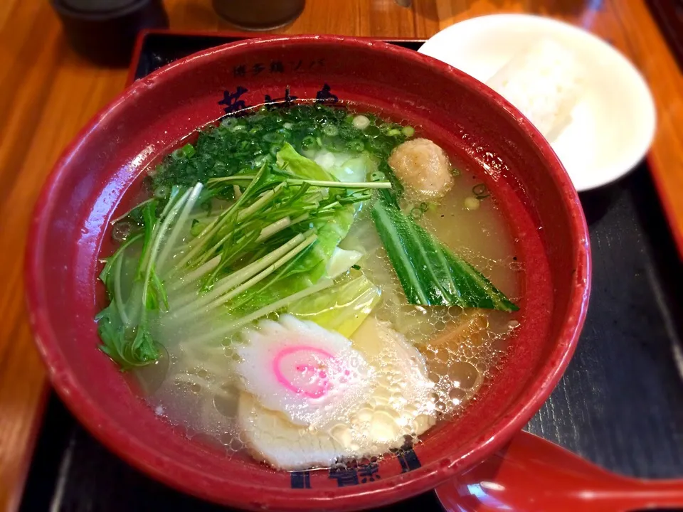 久々ラーメンは博多鶏ソバ華味鳥の水炊きラーメン|マユマユさん