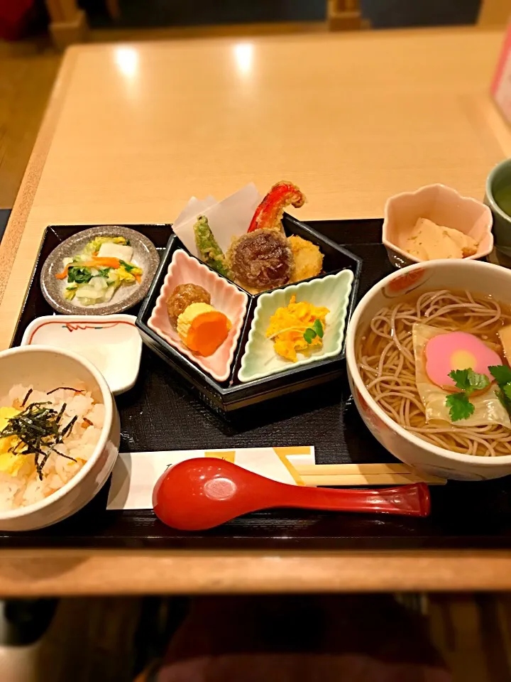 お花見🌸弁当|sakiさん