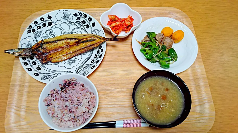 Snapdishの料理写真:さんまの干物定食|meさん