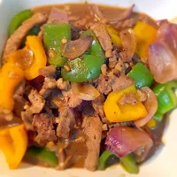 Snapdishの料理写真:Black Pepper Beef with Capsicum and Onion|dawn ngさん