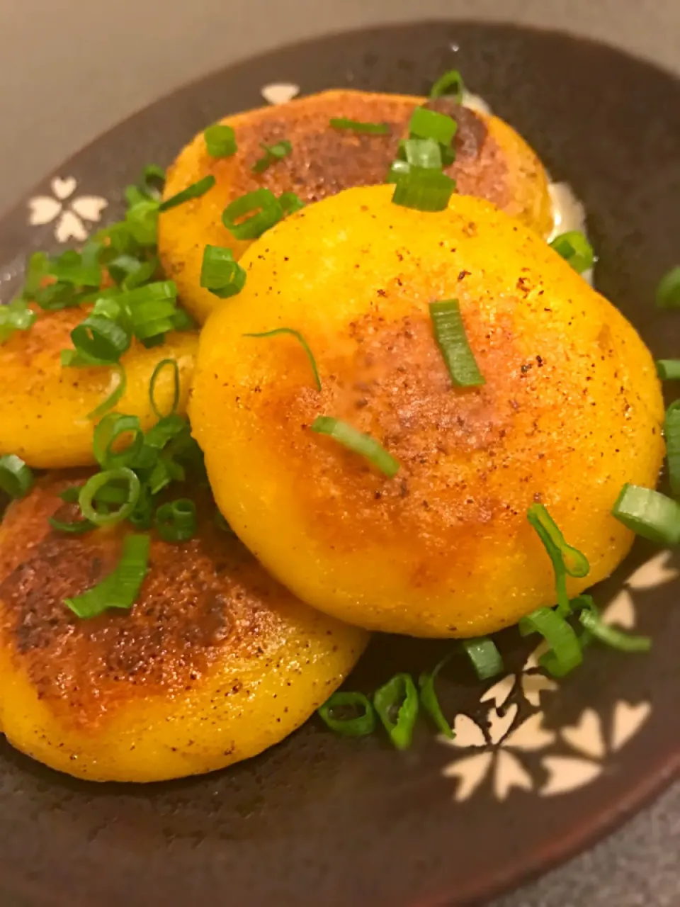 インカのめざめのチーズ入芋餅|どすきり あいこさん