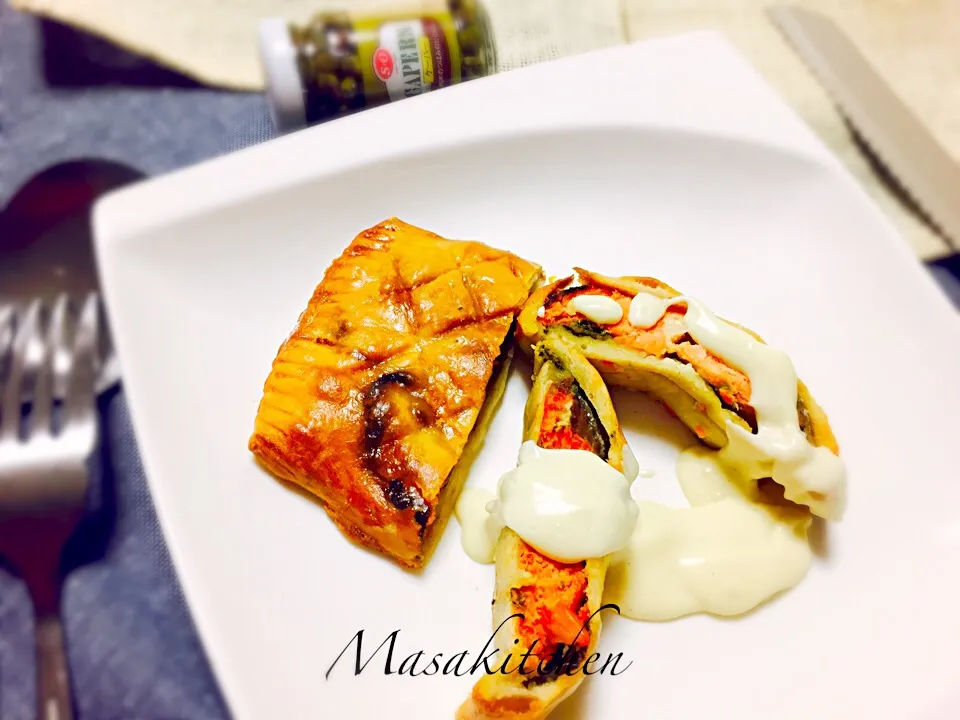 salmon en croute on the dish|Masakiさん