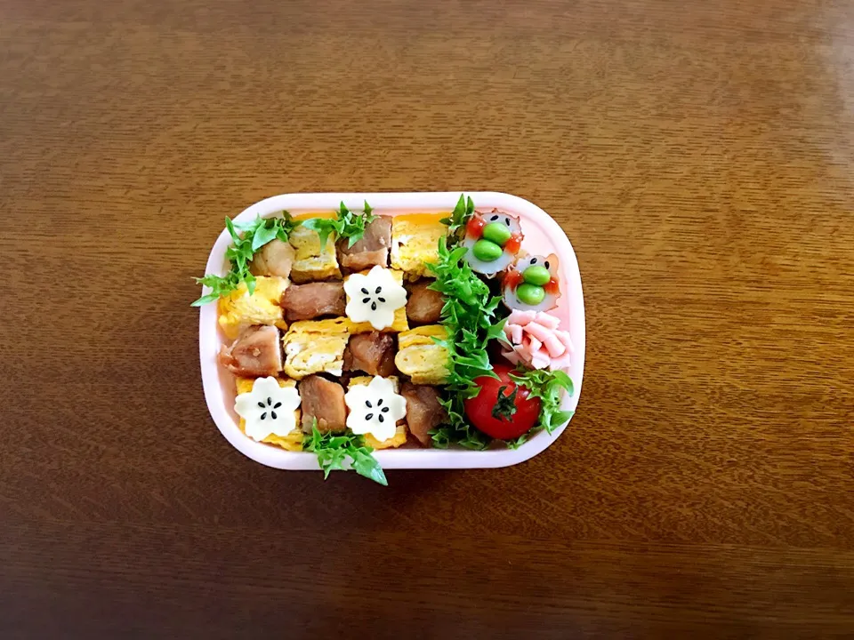 照り焼き丼で桜咲くモザイク弁当|uchanさん