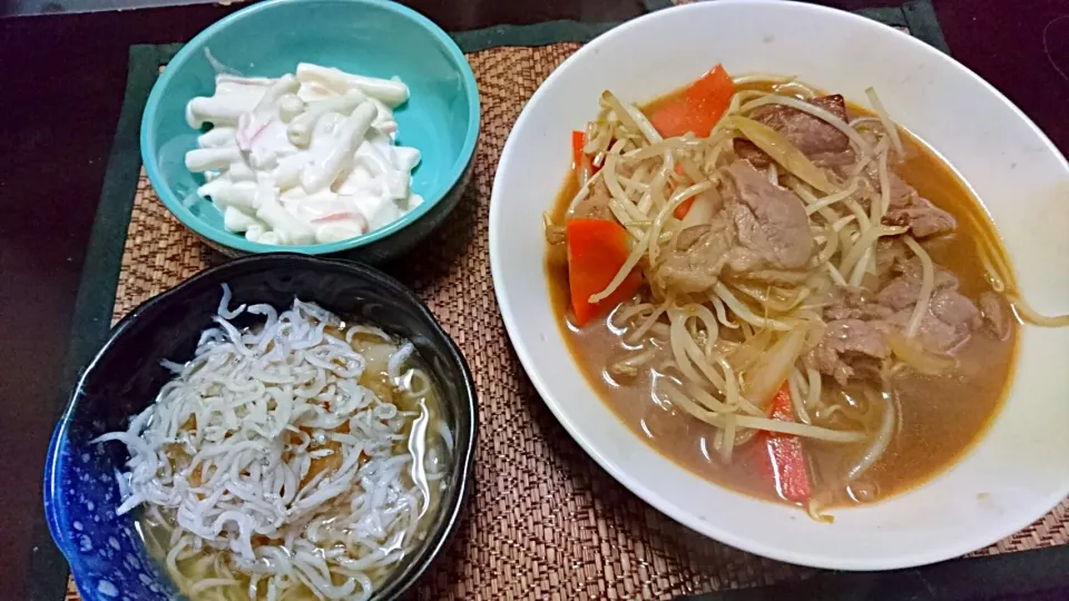 Snapdishの料理写真:ラムの焼き肉&しらすおろし&マカロニサラダ|まぐろさん