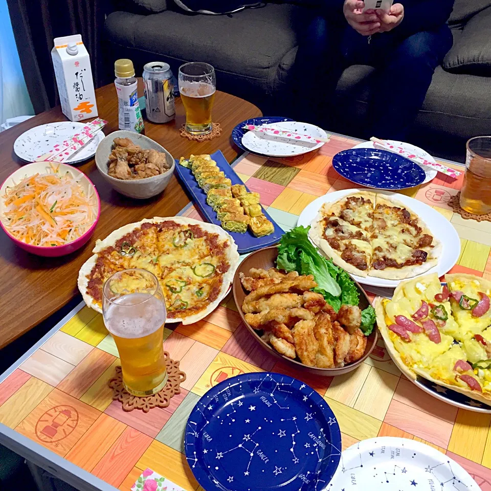 ピザ3種とコンソメ風味のスティックチキン|奏 kanadeさん