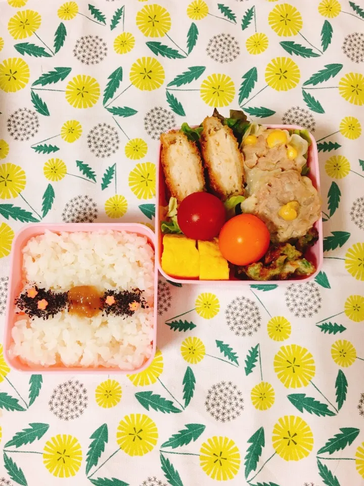 明日のテキトー弁当
#常備菜さまさま
#手作りシュウマイ
#だし巻き卵 
#ささみチーズフライ
#ちくわの磯辺揚げ|みくみく弁当さん