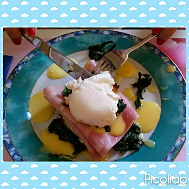 Egg benedict with spinach, ham and selfmade sauce bernaise|Najeskaさん