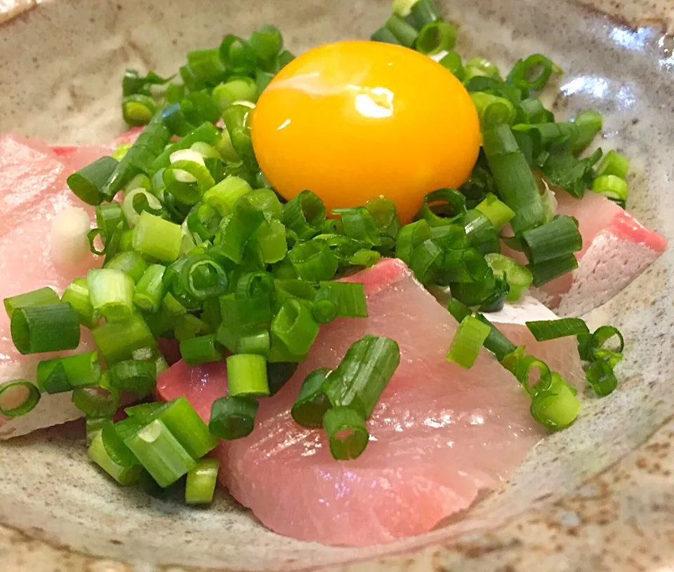 昨夜の即肴🐟ハマチユッケどす🍀|にゃあ（芸名）さん