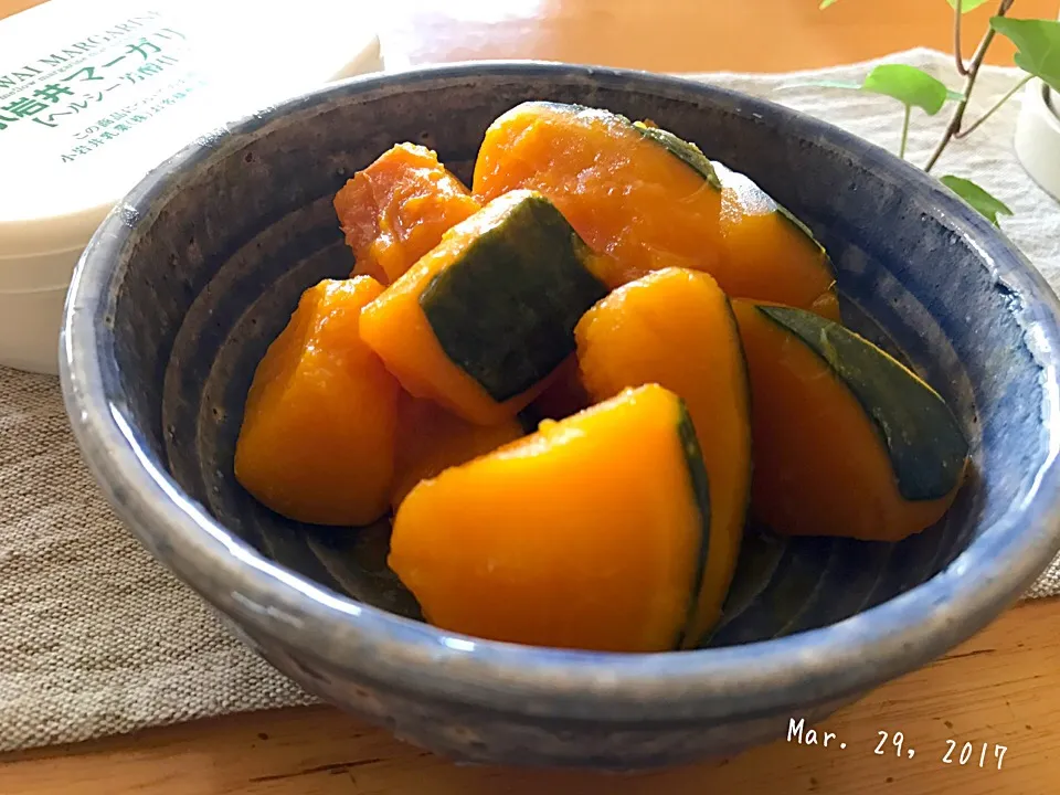 Snapdishの料理写真:かぼちゃの煮物 母の味 再現してます😊|みきおさん