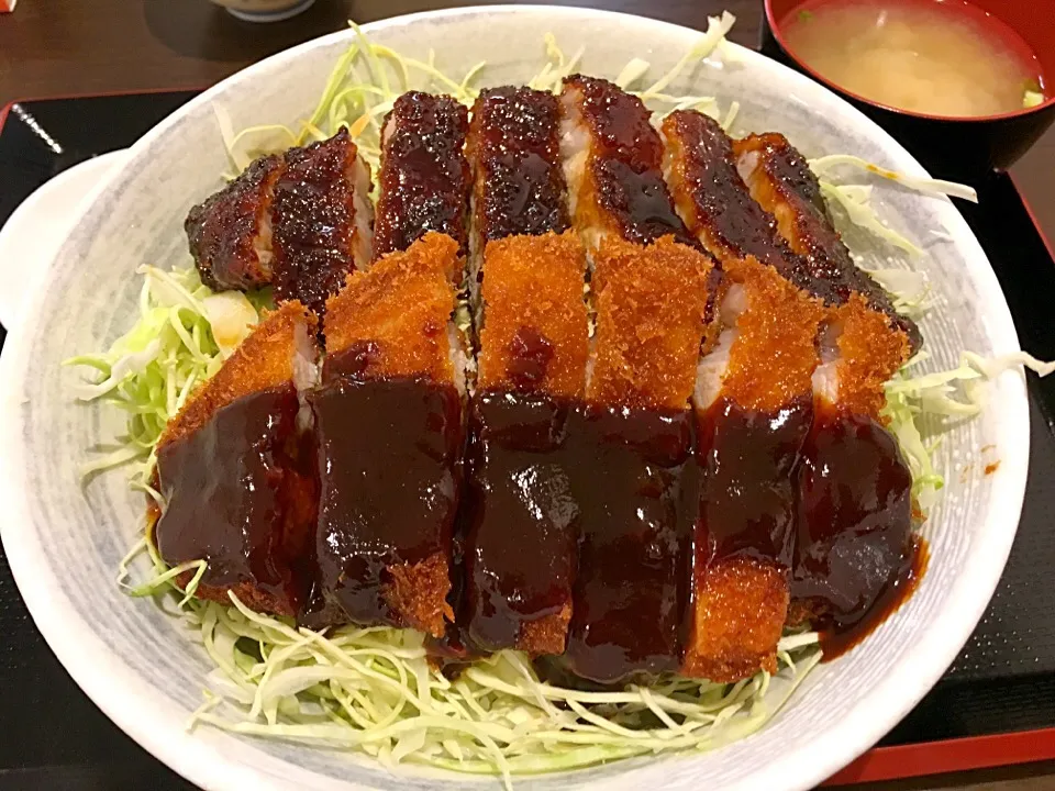 欲張りダブルかつ丼
ソース&味噌|コージ💫さん