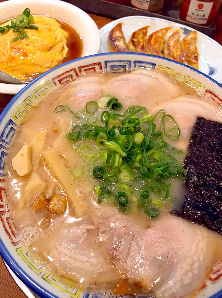 大砲昔ラーメン天津丼餃子セット|Masahiko Satohさん