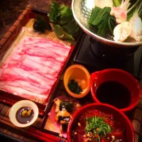 鶏団子(味噌葱味)と豚🐖しゃぶ鍋。
鉄火いくら丼。
山芋の磯辺揚げ。
チョコレートムース←映ってない(._.)💦