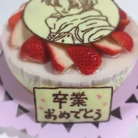 卒業記念ケーキ🎂
キャラチョコ付き❤︎|iysrさん